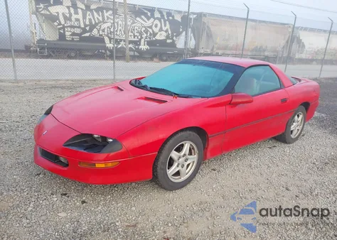 1997 Chevrolet Camaro z USA, uszkodzony, nr VIN 2G1FP22K0V2154853